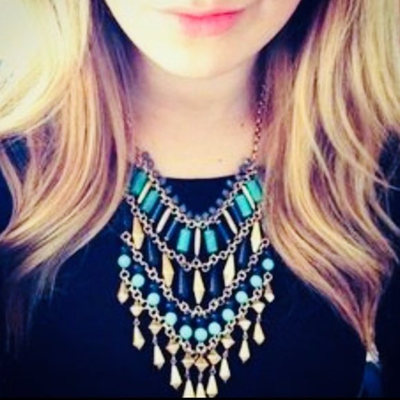 ::⚜️🦚Exotically Fantabulous Malta Bib Necklace - Picture 8 of 11